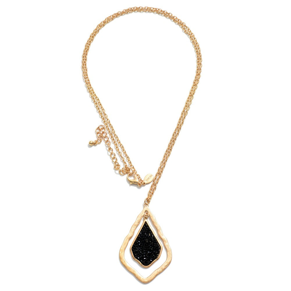 The Willa Pendant Necklace - Black